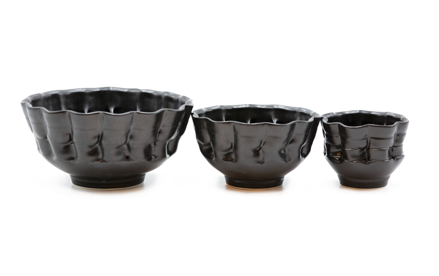 Ryan Greenheck Medium Black Swivel Bowl