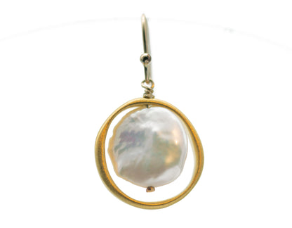 Philippa Roberts Open Circle w/ Large Pearl